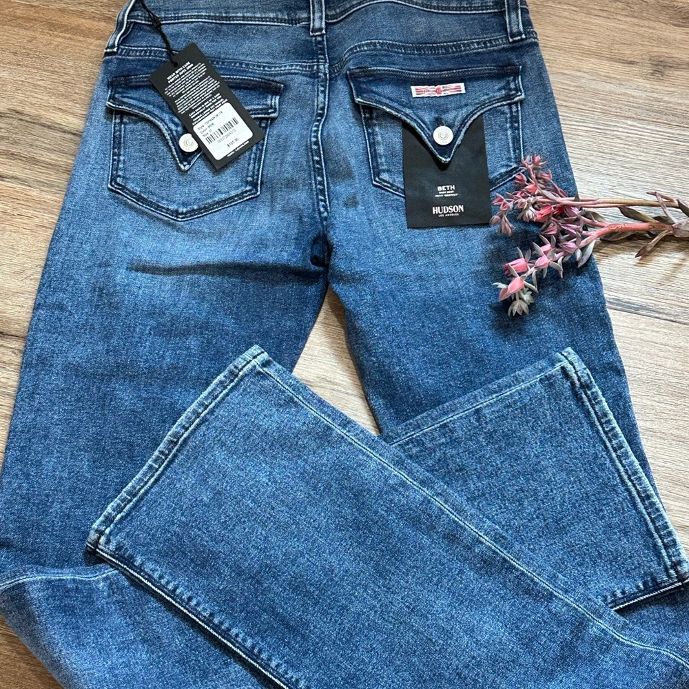 Hudson Jeans Blue Boot Cut Denim with Classic Style - Picture 2 of 5